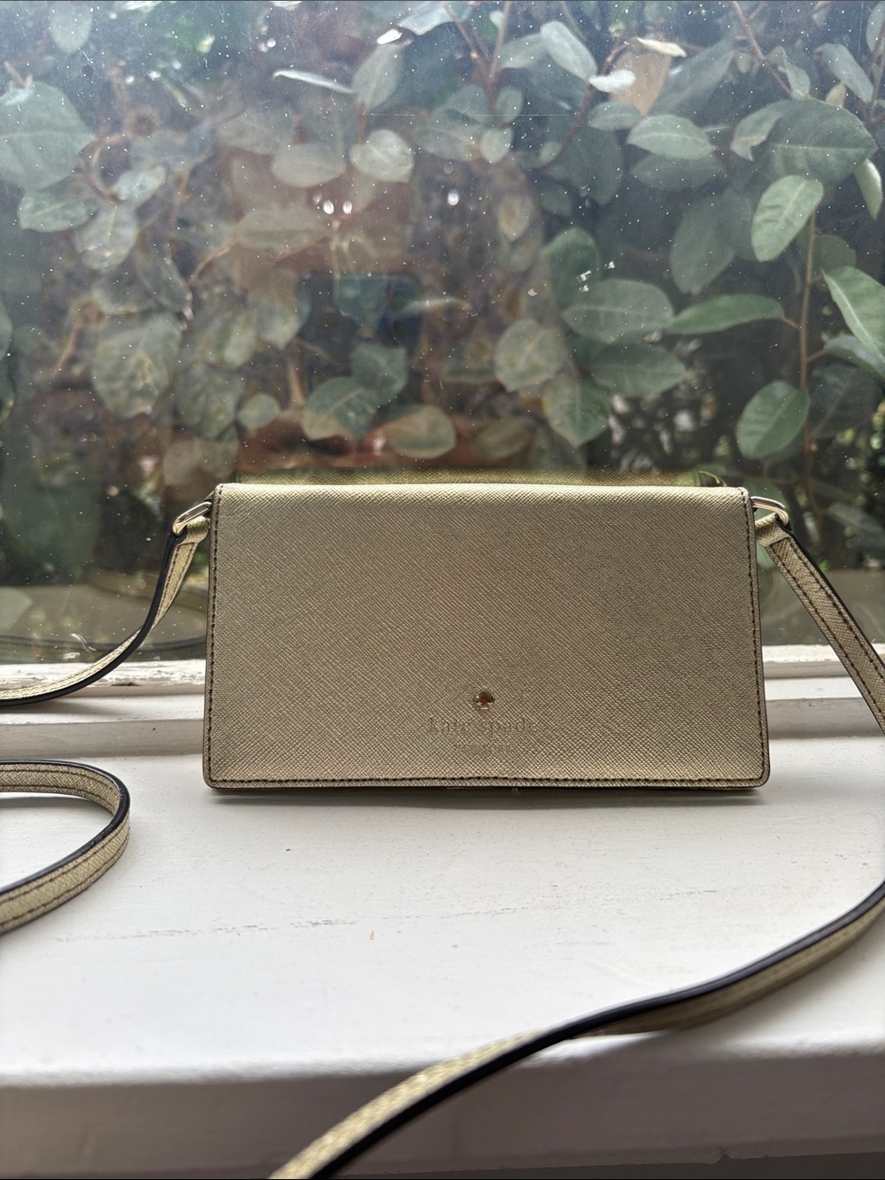 Kate Spade Gold Crossbody Wallet - Sleek Metallic Women’s Bag